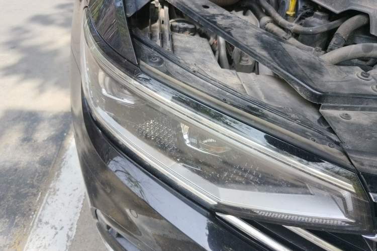 Used Volkswagen Magotan 2020 330TSI DSG Leading Model Right Front Headlight