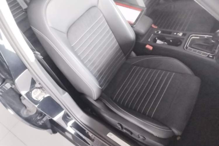 Used Volkswagen Magotan 2020 330TSI DSG Luxury Edition Right Front Seat