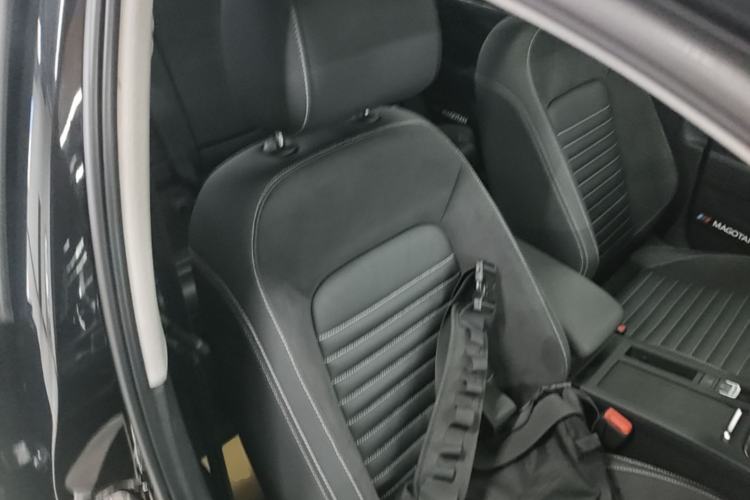 Used Volkswagen Magotan 2020 330TSI DSG Leading Model Right Front Seat