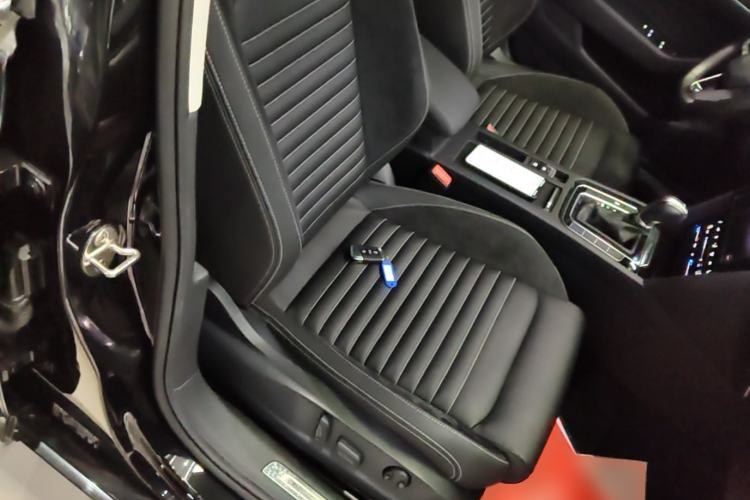 Used Volkswagen Magotan 2020 330TSI DSG Leading Model Right Front Seat
