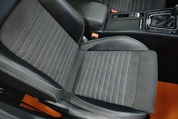 Used Volkswagen Magotan 2020 330TSI DSG Luxury Edition Right Front Seat