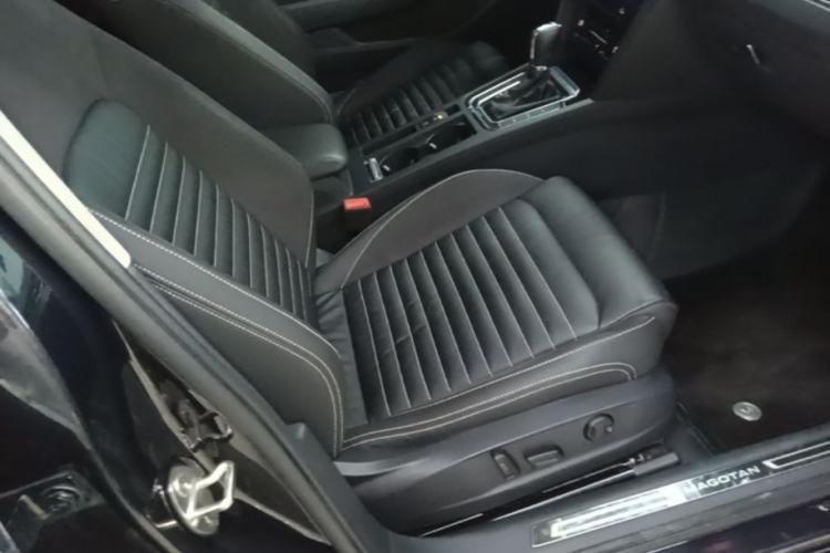 Used Volkswagen Magotan 2020 330TSI DSG Luxury Edition Right Front Seat