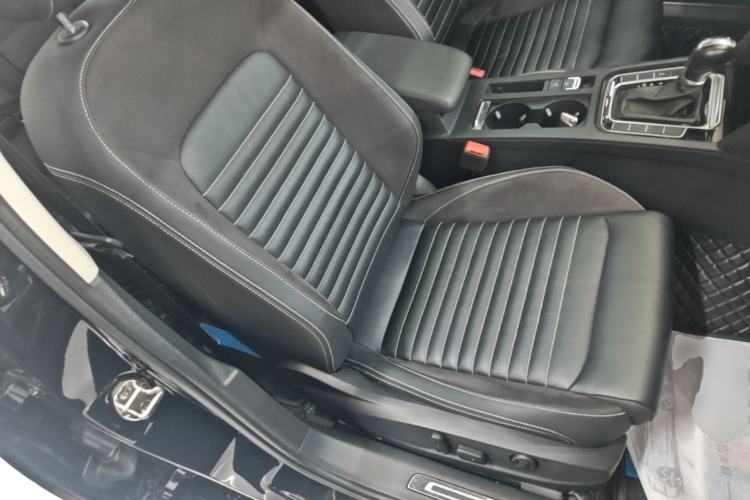 Used Volkswagen Magotan 2020 330TSI DSG Leading Model Right Front Seat