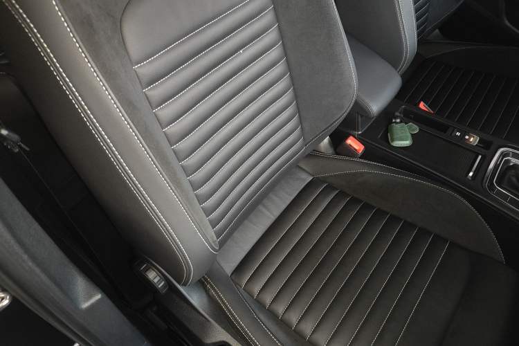 Used Volkswagen Magotan 2020 280TSI DSG Comfort Edition Right Front Seat