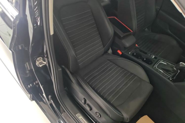 Used Volkswagen Magotan 2020 330TSI DSG Luxury Edition Right Front Seat