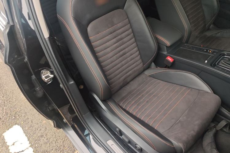 Used Volkswagen Magotan 2020 330TSI DSG Leading Model Right Front Seat