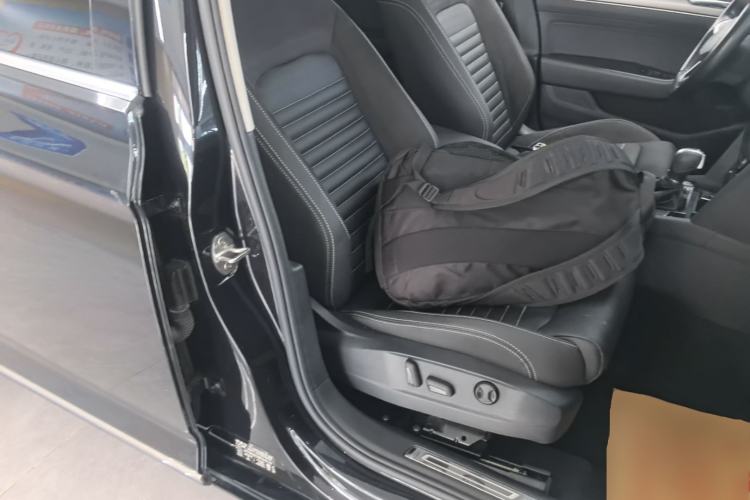 Used Volkswagen Magotan 2020 330TSI DSG Leading Model Right Front Seat