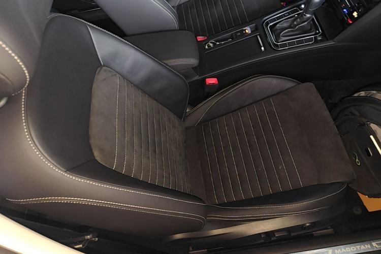 Used Volkswagen Magotan 2020 330TSI DSG Luxury Edition Right Front Seat