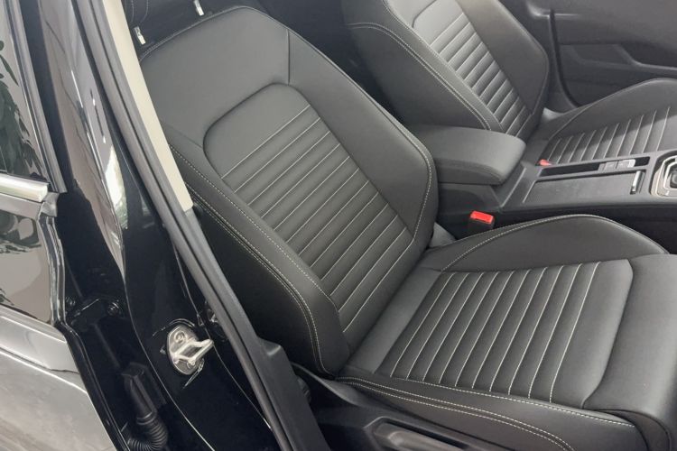 Used Volkswagen Magotan 2020 280TSI DSG Comfort Edition Right Front Seat