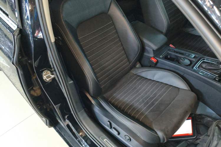 Used Volkswagen Magotan 2020 330TSI DSG Luxury Edition Right Front Seat
