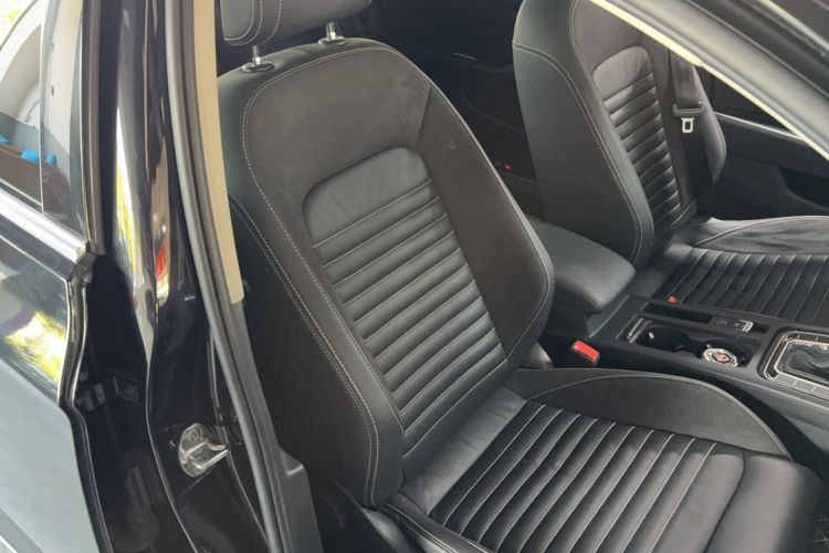 Used Volkswagen Magotan 2020 280TSI DSG Comfort Edition Right Front Seat
