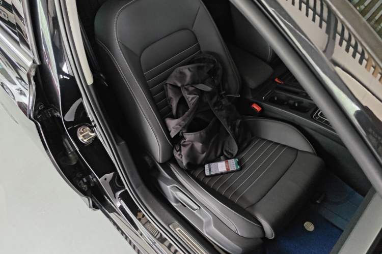 Used Volkswagen Magotan 2020 280TSI DSG Comfort Edition Right Front Seat