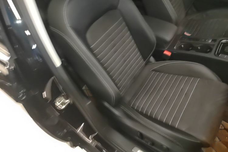 Used Volkswagen Magotan 2020 330TSI DSG Luxury Edition Right Front Seat