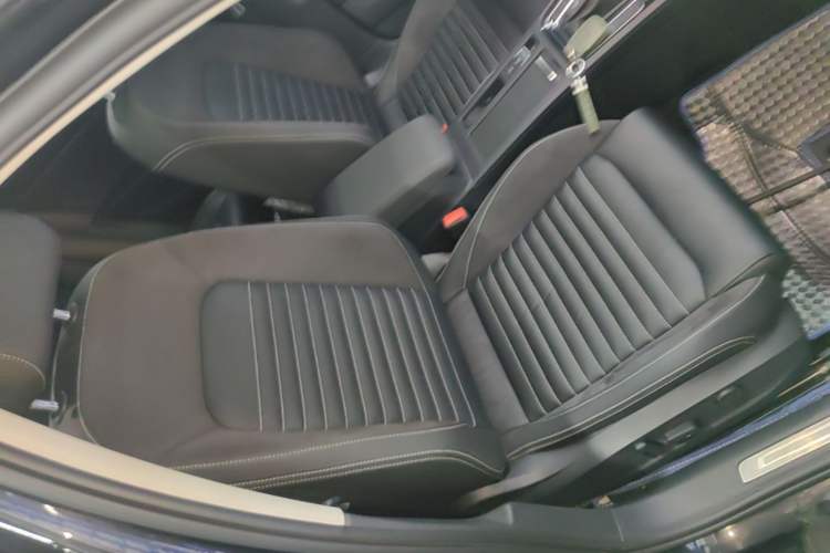 Used Volkswagen Magotan 2020 330TSI DSG Leading Model Right Front Seat