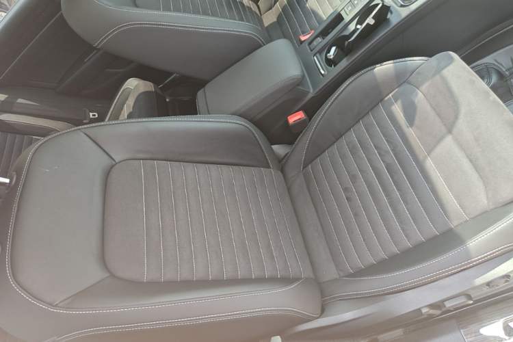 Used Volkswagen Magotan 2020 330TSI DSG Luxury Edition Right Front Seat