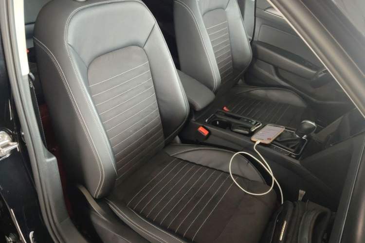 Used Volkswagen Magotan 2020 330TSI DSG Leading Model Right Front Seat