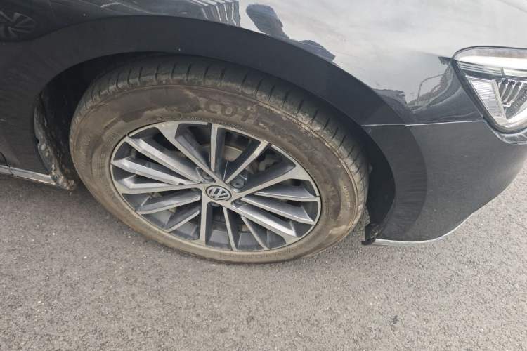 Used Volkswagen Magotan 2020 330TSI DSG Luxury Edition Right Front Wheel Hub