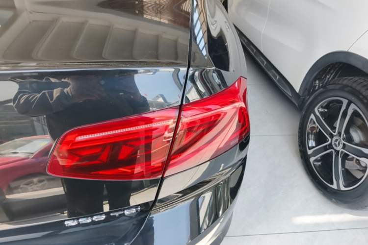 Used Volkswagen Magotan 2020 330TSI DSG Leading Model Right Rear Taillight