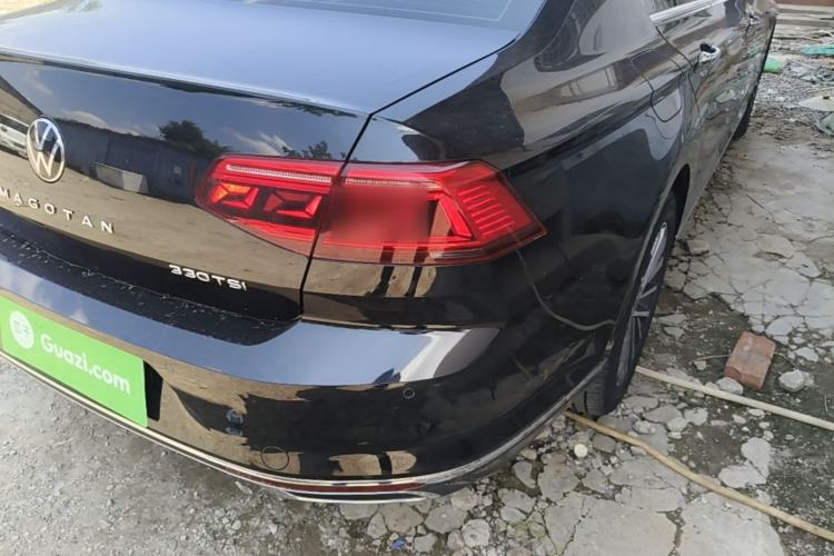 Used Volkswagen Magotan 2020 330TSI DSG Luxury Edition Right Rear Taillight