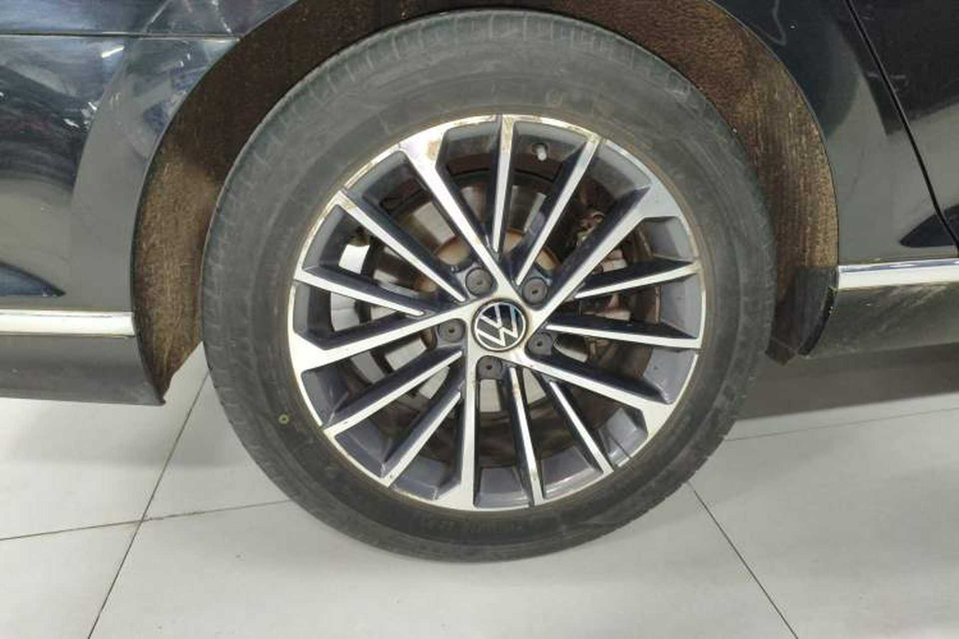 Used Volkswagen Magotan 2020 330TSI DSG Luxury Edition Right Rear Wheel Hub