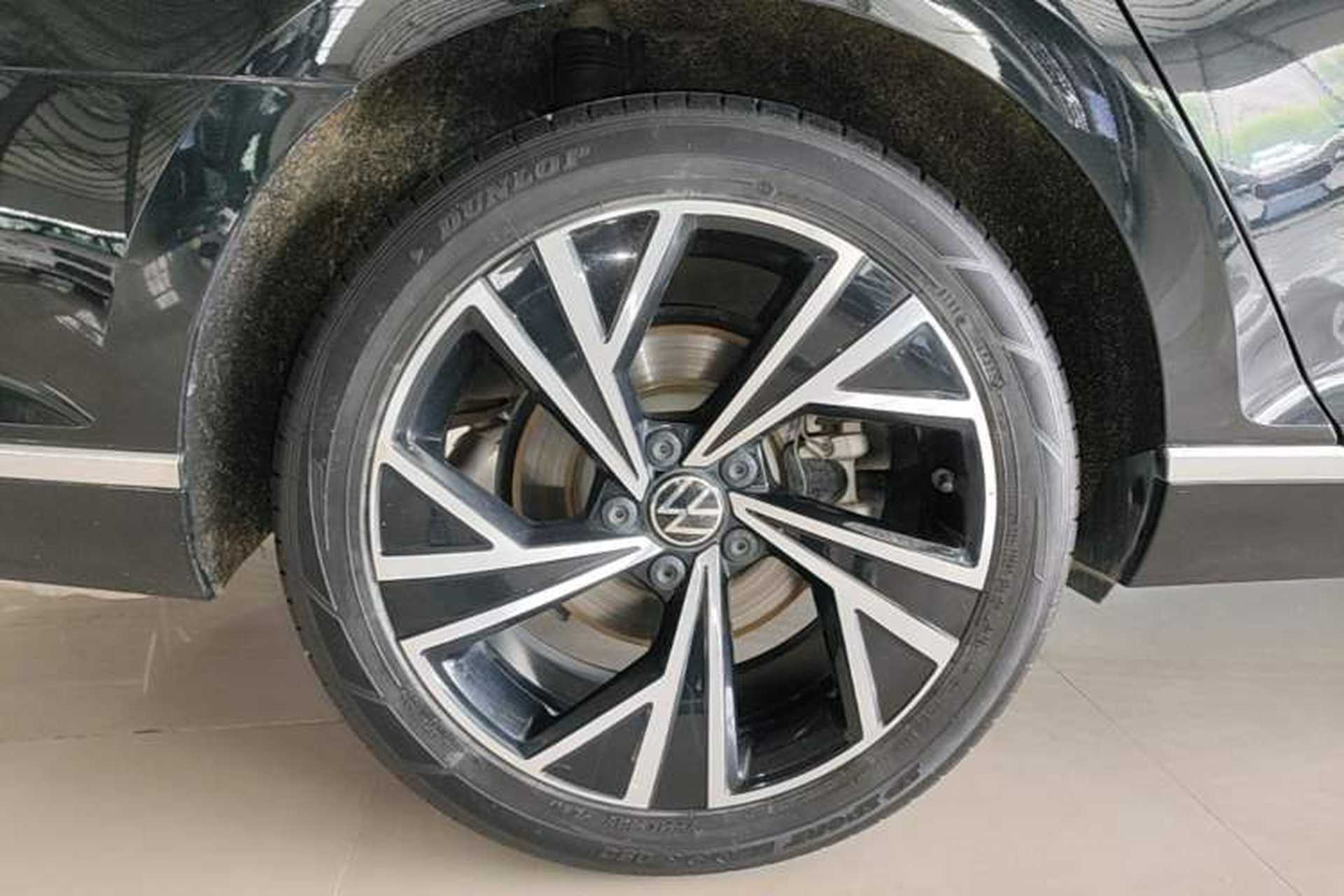 Used Volkswagen Magotan 2020 330TSI DSG Luxury Edition Right Rear Wheel Hub
