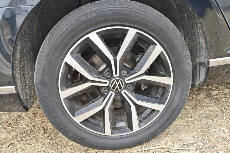Used Volkswagen Magotan 2020 330TSI DSG Leading Model Right Rear Wheel Hub