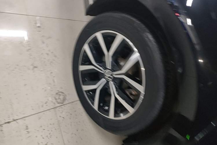 Used Volkswagen Magotan 2020 330TSI DSG Leading Model Right Rear Wheel Hub