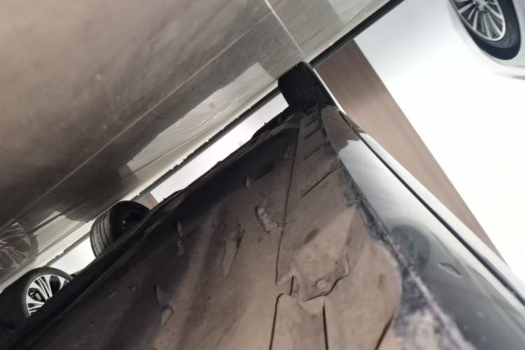 Used Volkswagen Magotan 2020 330TSI DSG Leading Model Right Side Sill