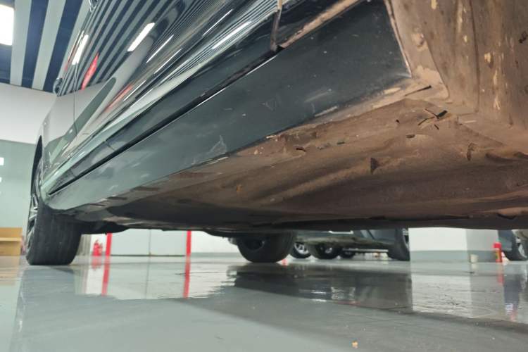 Used Volkswagen Magotan 2020 330TSI DSG Luxury Edition Right Side Sill