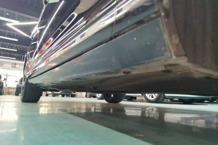 Used Volkswagen Magotan 2020 330TSI DSG Luxury Edition Right Side Sill
