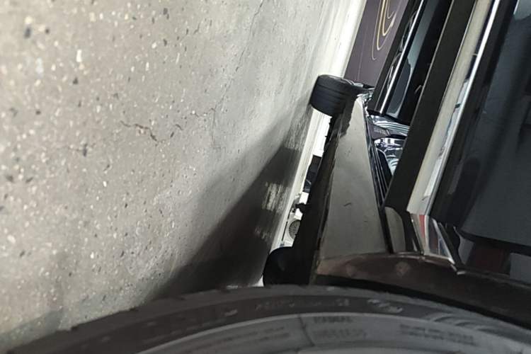 Used Volkswagen Magotan 2020 330TSI DSG Luxury Edition Right Side Sill