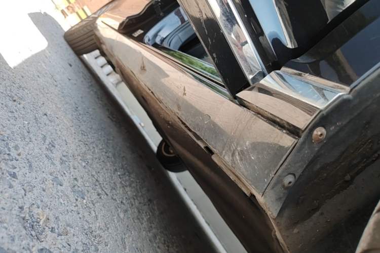 Used Volkswagen Magotan 2020 330TSI DSG Leading Model Right Side Sill