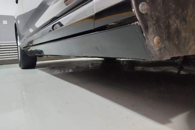Used Volkswagen Magotan 2020 280TSI DSG Comfort Edition Right Side Sill