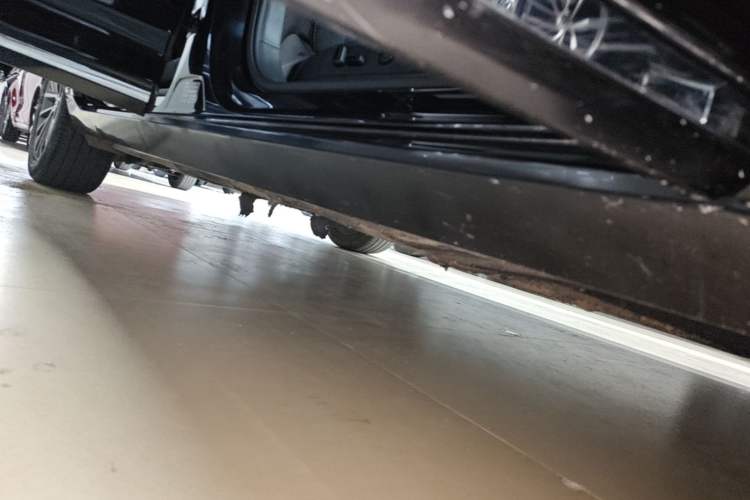 Used Volkswagen Magotan 2020 330TSI DSG Luxury Edition Right Side Sill
