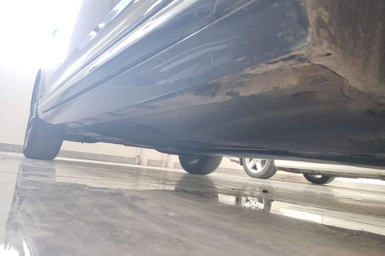 Used Volkswagen Magotan 2020 330TSI DSG Leading Model Right Side Sill