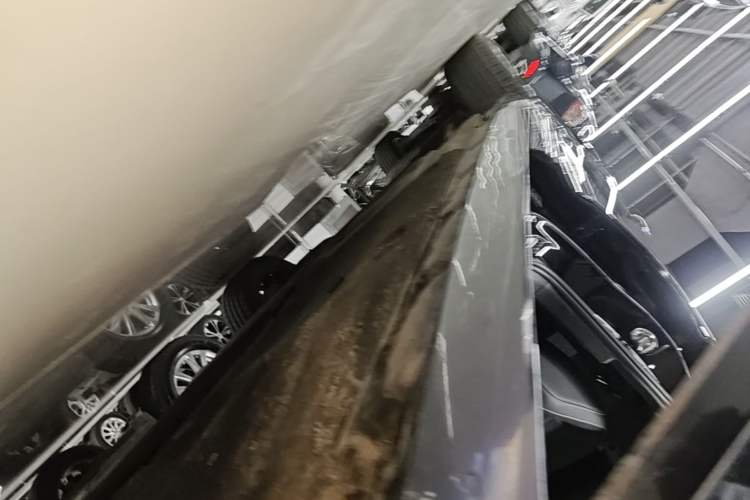 Used Volkswagen Magotan 2020 330TSI DSG Leading Model Right Side Sill