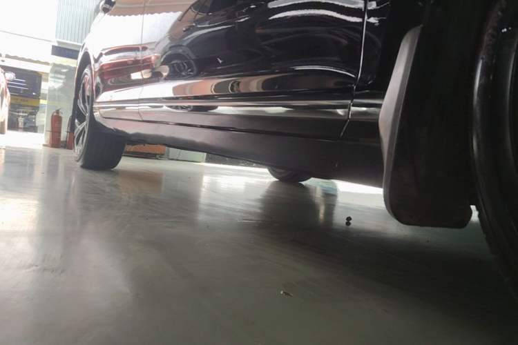 Used Volkswagen Magotan 2020 330TSI DSG Luxury Edition Right Side Sill
