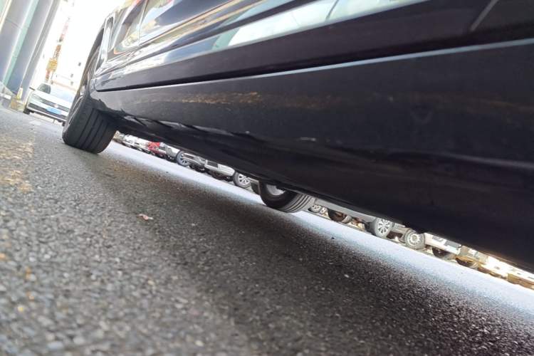 Used Volkswagen Magotan 2020 330TSI DSG Leading Model Right Side Sill