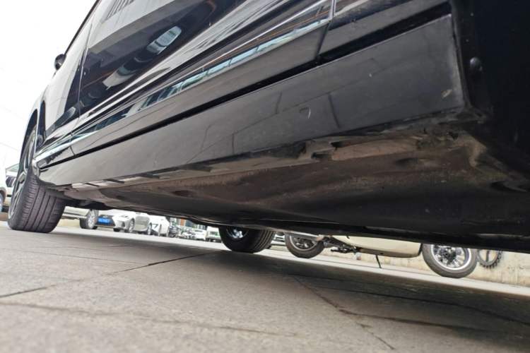 Used Volkswagen Magotan 2020 330TSI DSG Leading Model Right Side Sill