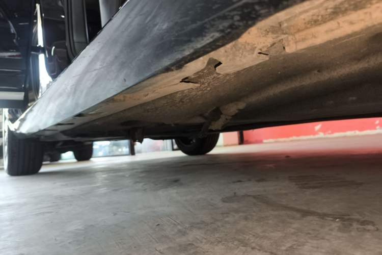 Used Volkswagen Magotan 2020 330TSI DSG Leading Model Right Side Sill