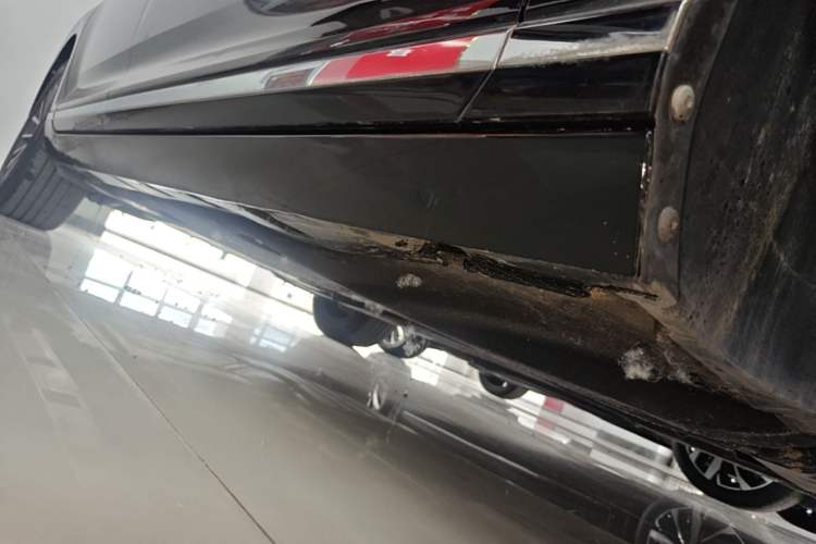 Used Volkswagen Magotan 2020 330TSI DSG Luxury Edition Right Side Sill