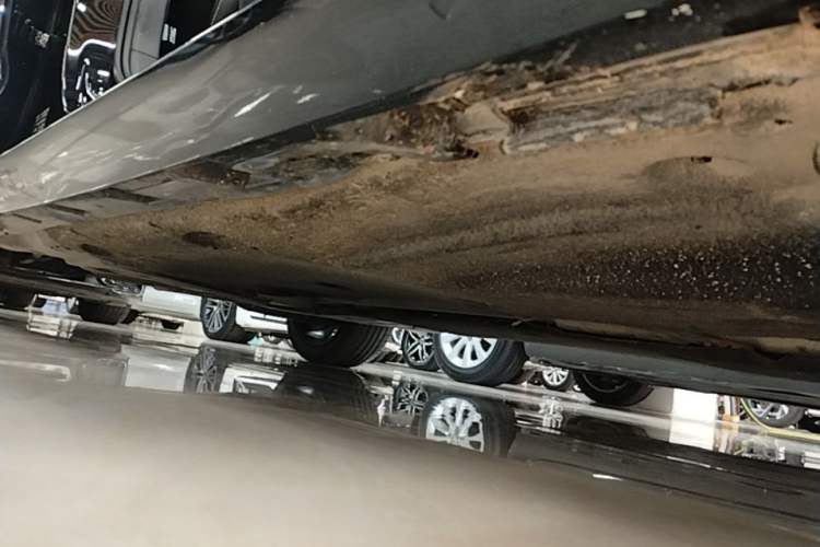 Used Volkswagen Magotan 2020 330TSI DSG Luxury Edition Right Side Sill