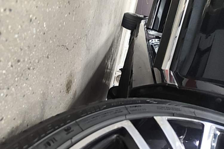 Used Volkswagen Magotan 2020 330TSI DSG Luxury Edition Right Side Sill