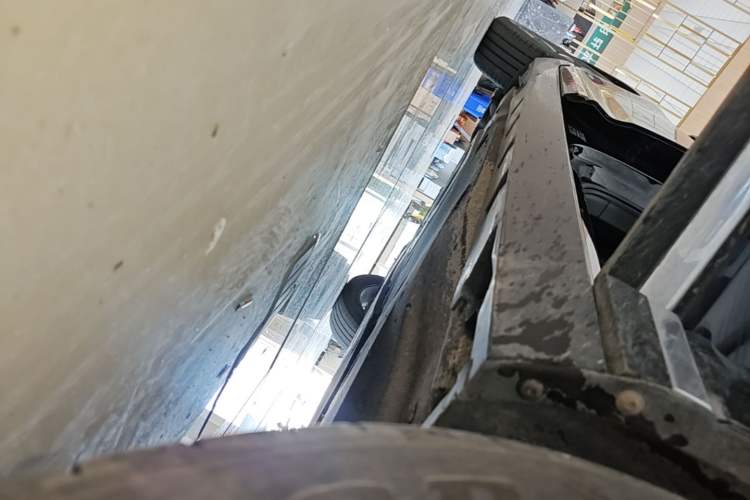 Used Volkswagen Magotan 2020 330TSI DSG Leading Model Right Side Sill