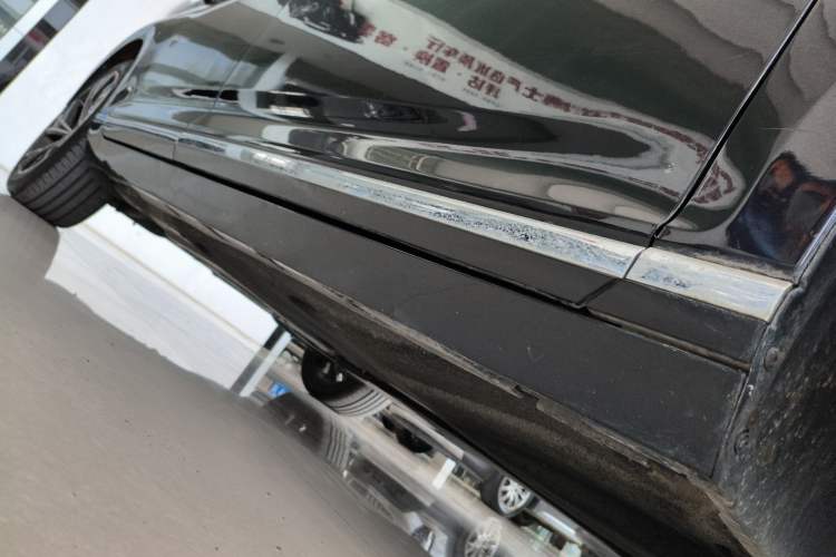 Used Volkswagen Magotan 2020 330TSI DSG Luxury Edition Right Side Sill