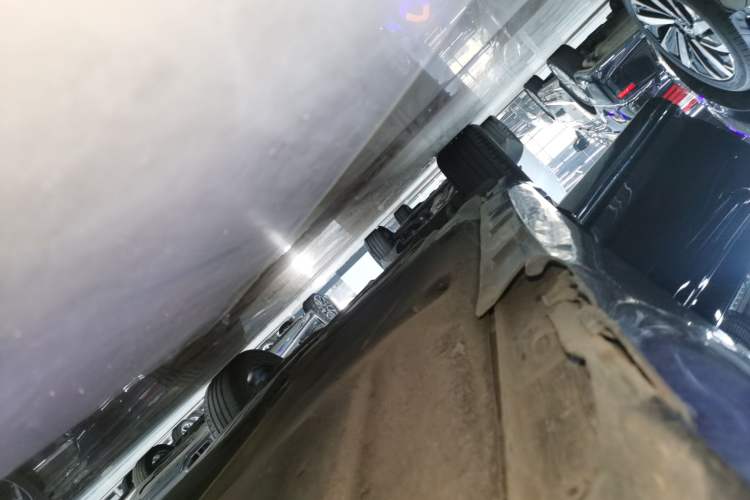 Used Volkswagen Magotan 2020 330TSI DSG Luxury Edition Right Side Sill