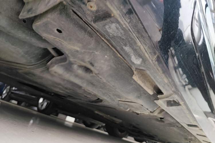 Used Volkswagen Magotan 2020 330TSI DSG Leading Model Right Side Sill