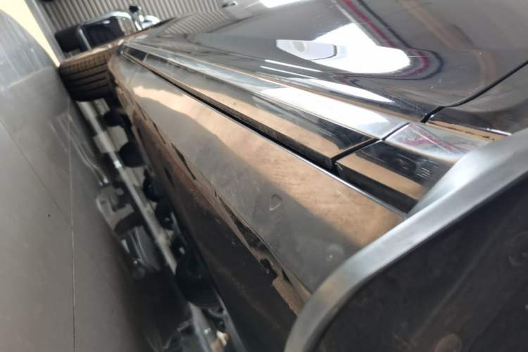 Used Volkswagen Magotan 2020 380TSI DSG Luxury Version Right Side Sill