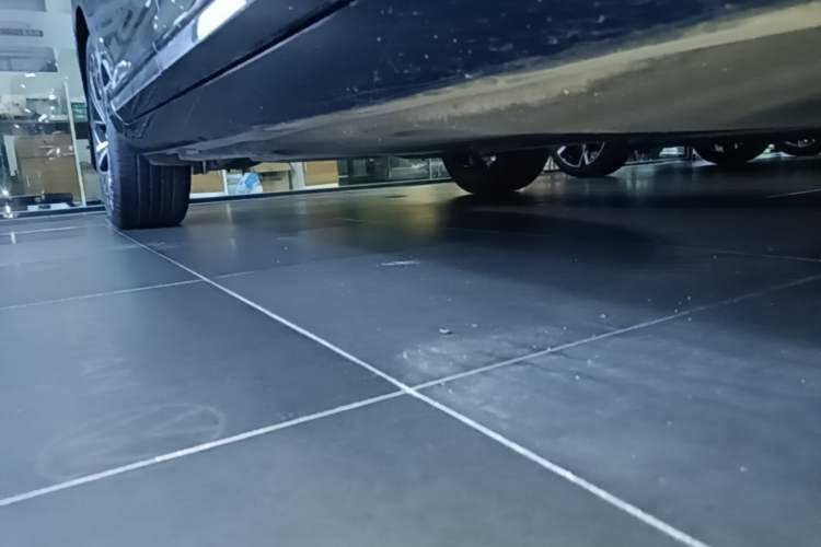 Used Volkswagen Magotan 2020 330TSI DSG Luxury Edition Right Side Sill