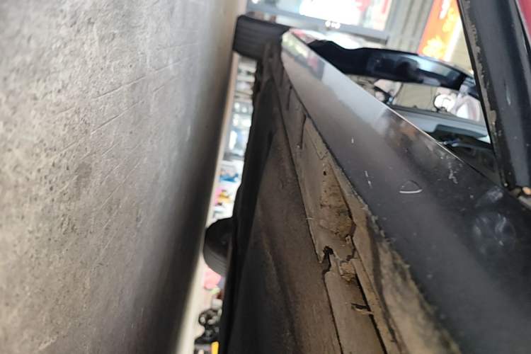 Used Volkswagen Magotan 2020 330TSI DSG Leading Model Right Side Sill